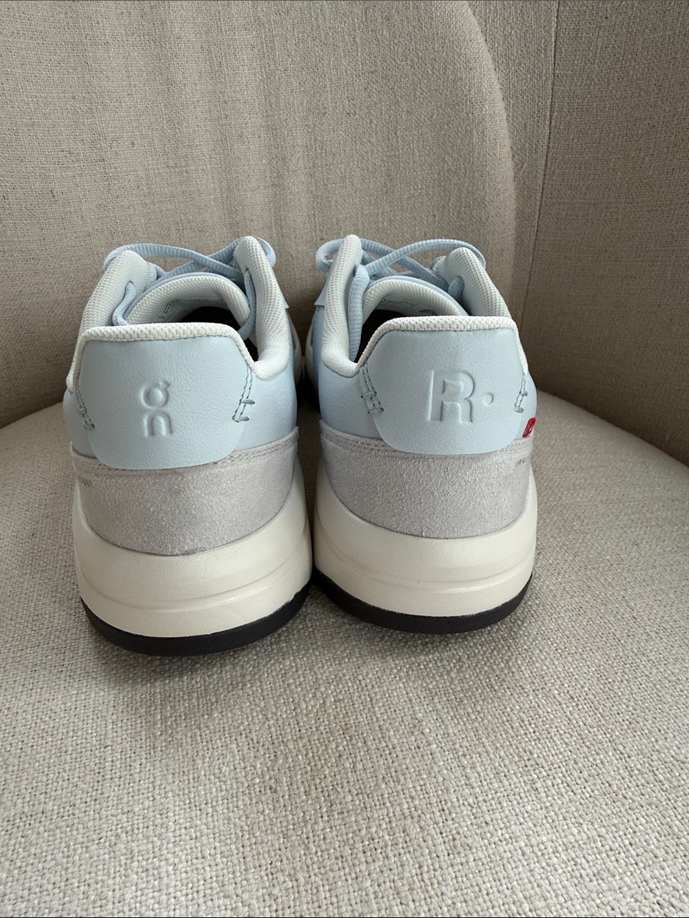On The Roger Advantage- Light Blue Low-Top Sneakers - Picture 5 of 7